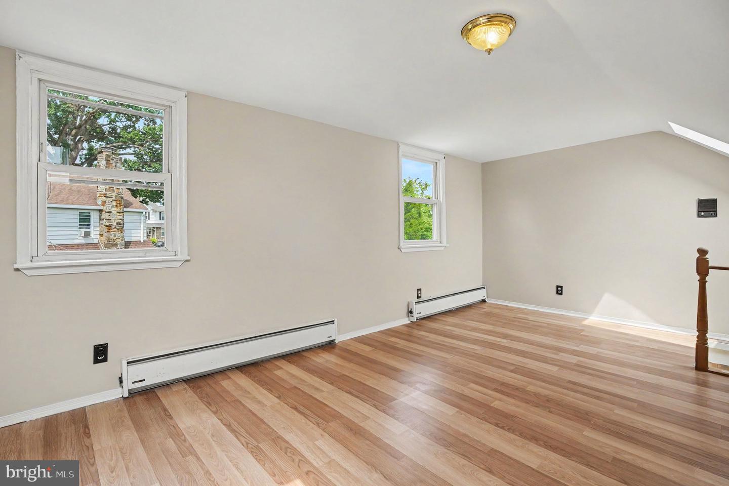 407 Beverly Blvd Property Photo 16