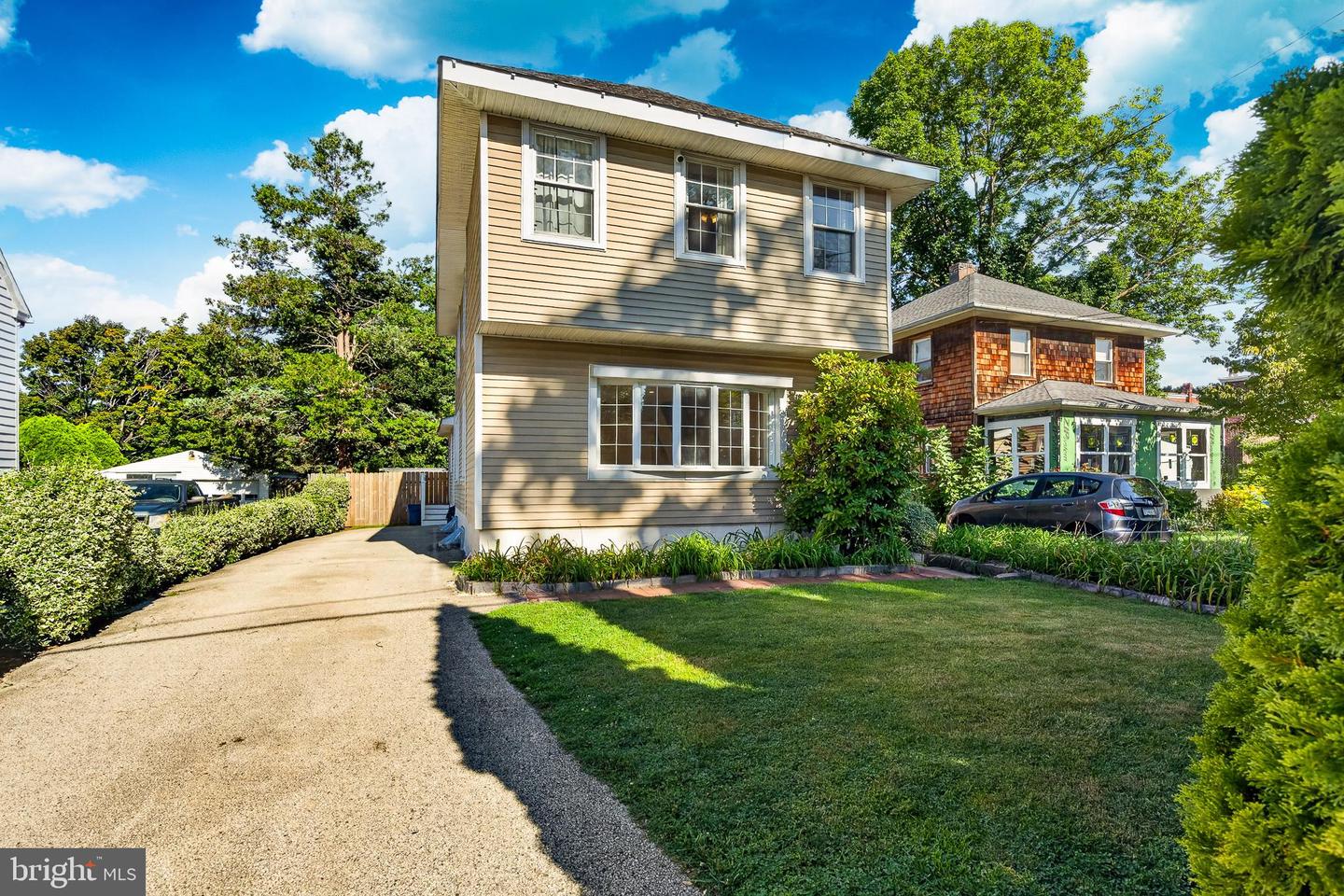 448 Radnor St Property Photo 1