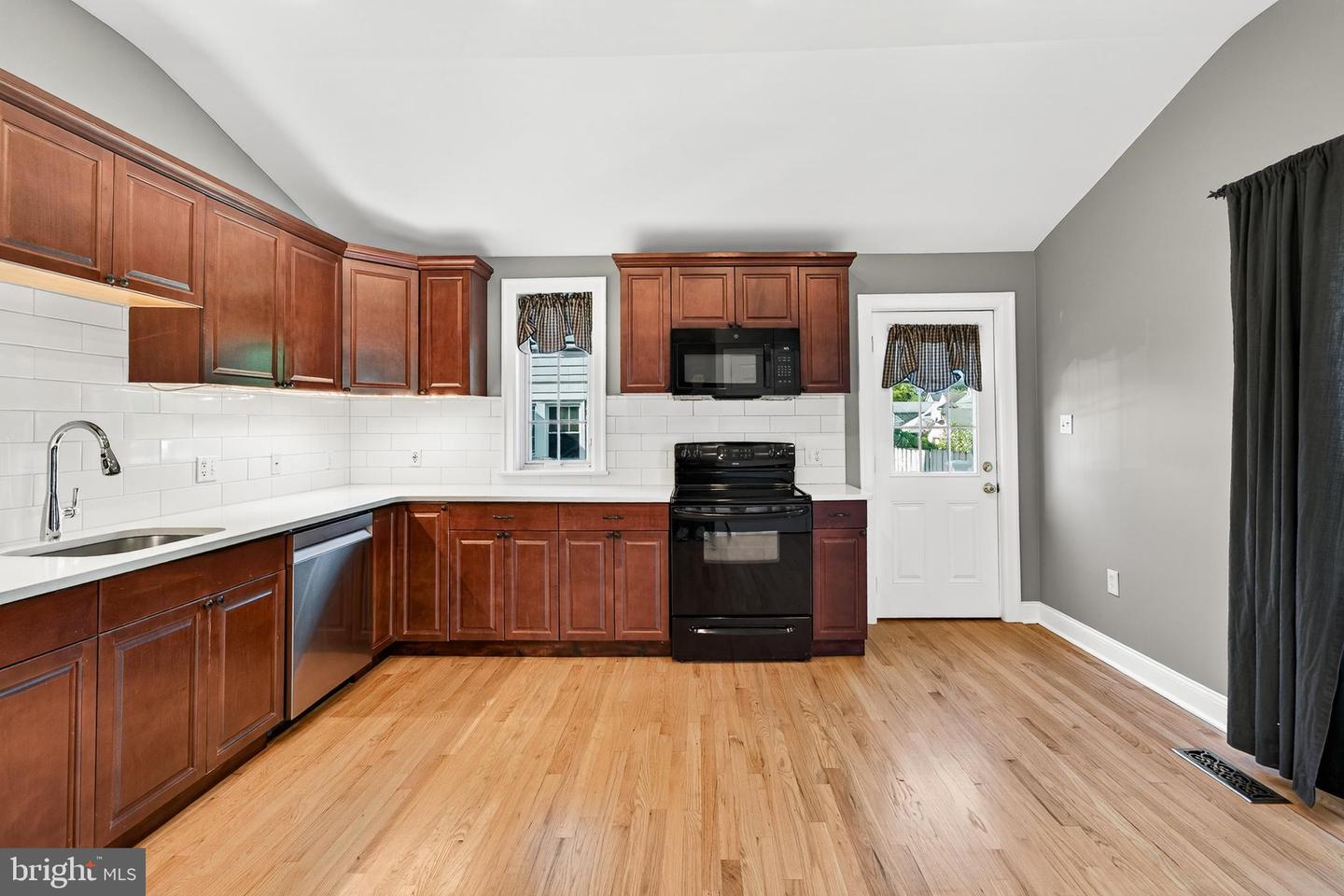 448 Radnor St Property Photo 20