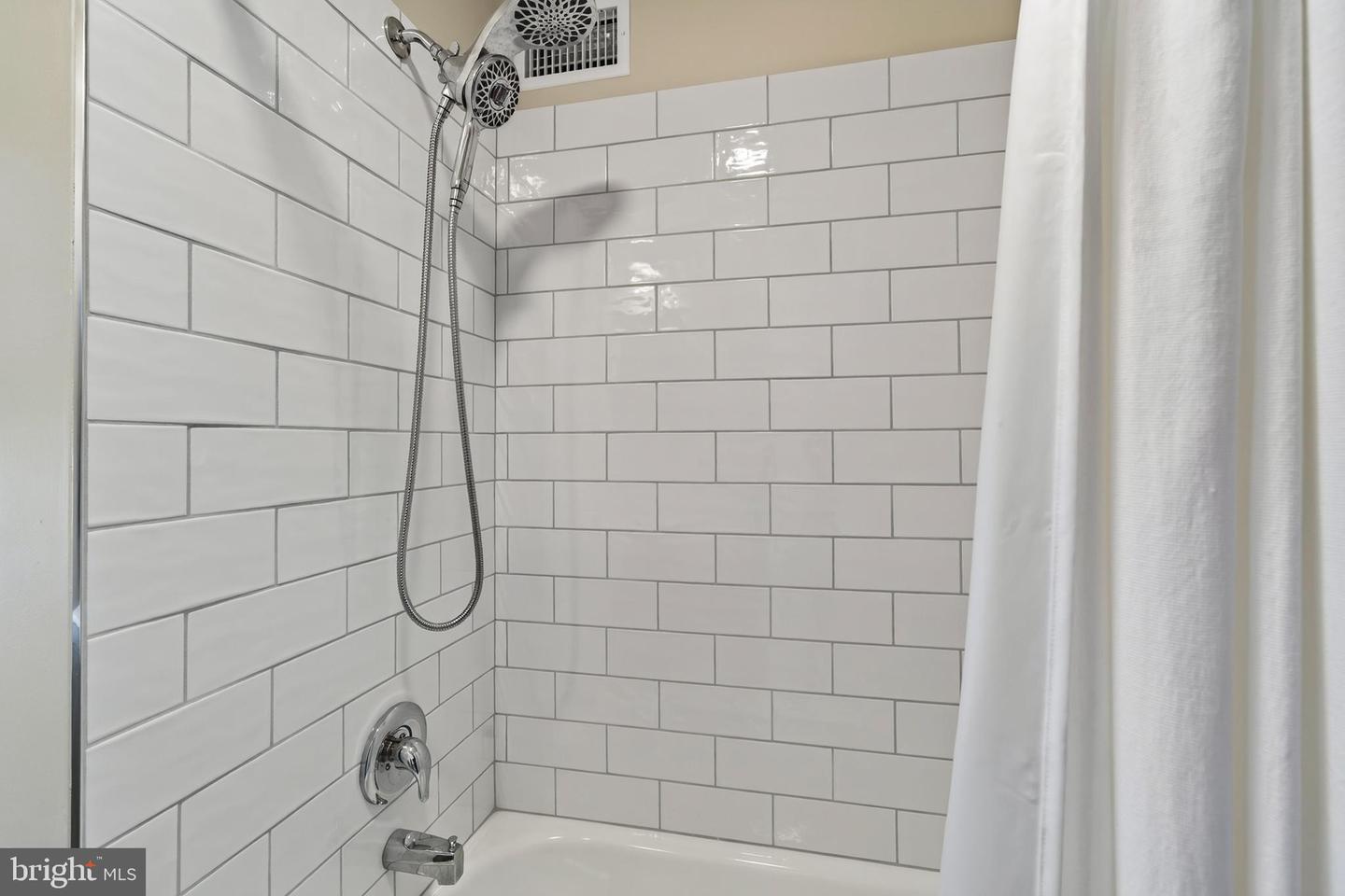 448 Radnor St Property Photo 26