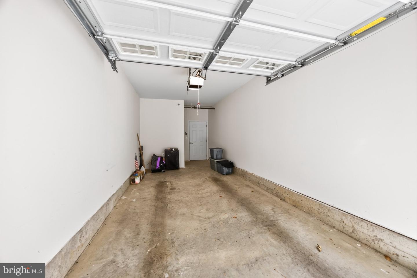 3107 Poplar St Property Photo 33