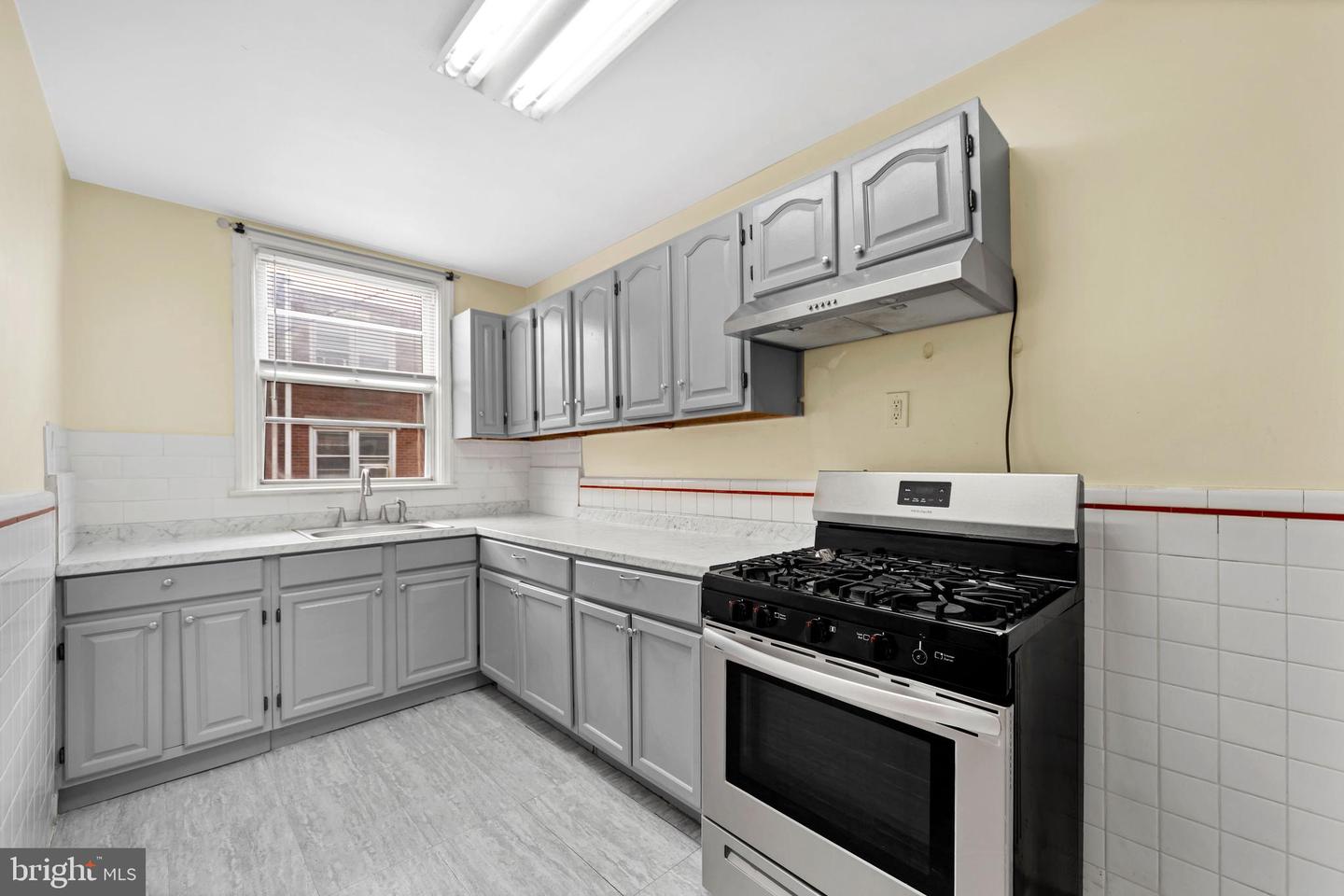 6846 Radbourne Rd Property Photo 8