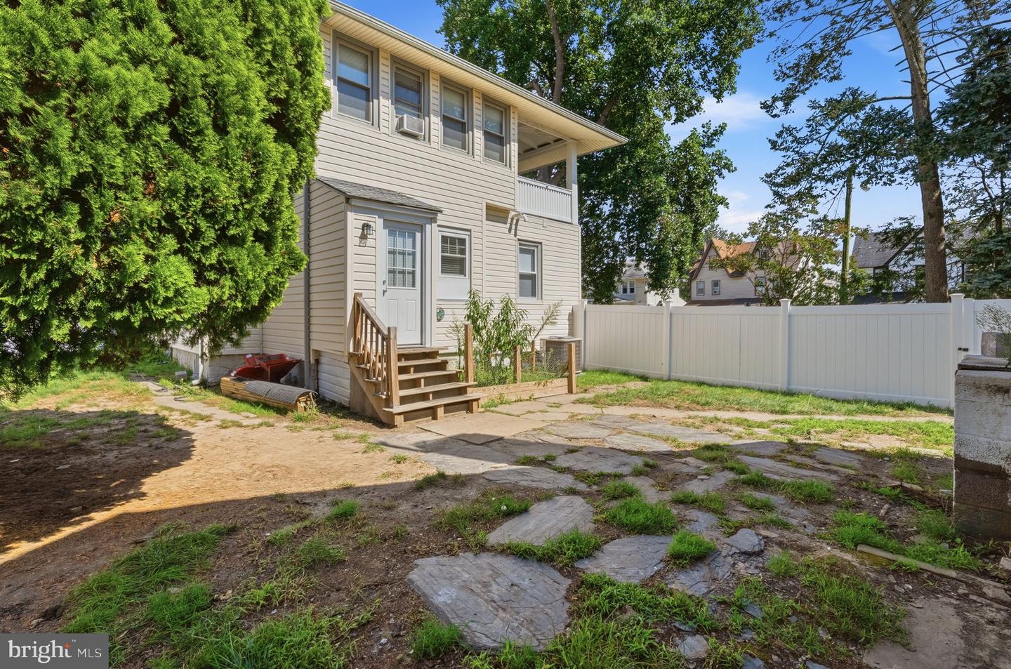 902 W Park Sq Property Photo 46