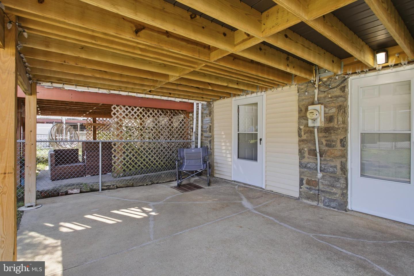 731 Eddystone Ave Property Photo 23