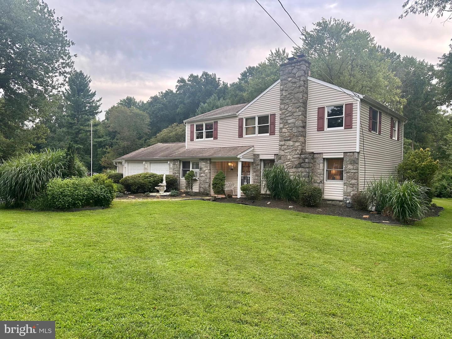 34 MARLBOROUGH LN