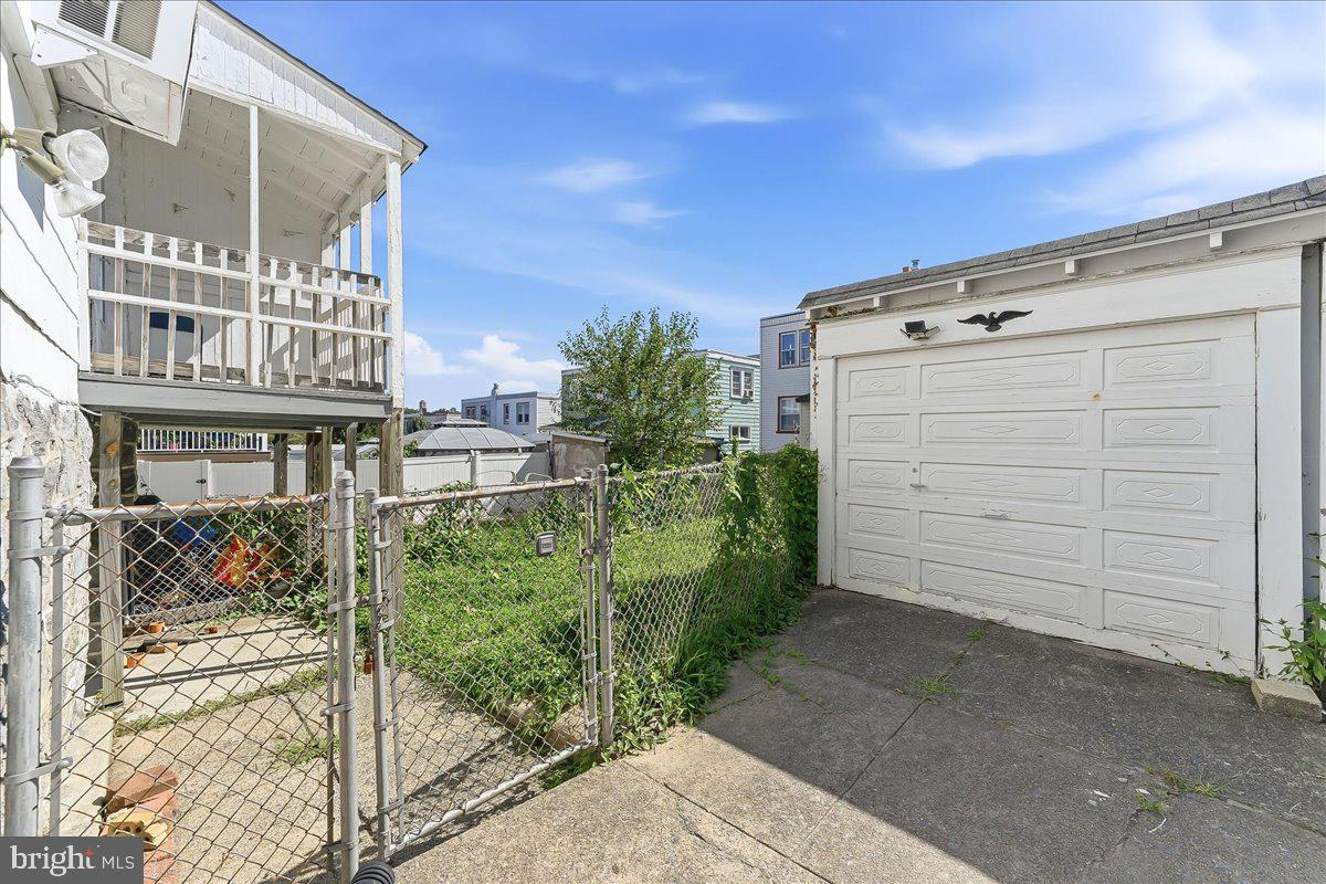 117 N Fairview Ave Property Photo 3