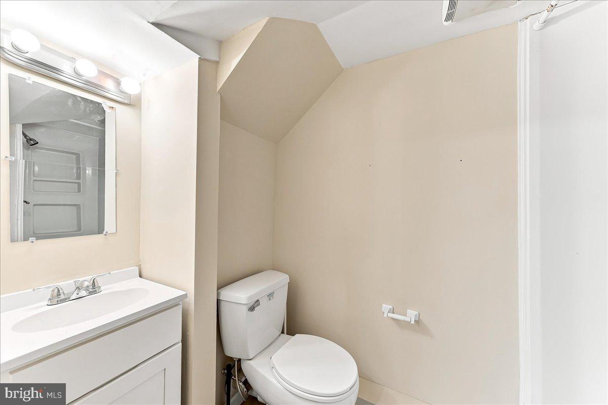 117 N Fairview Ave Property Photo 27
