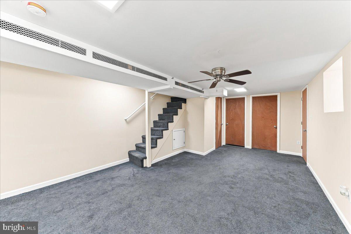 117 N Fairview Ave Property Photo 30