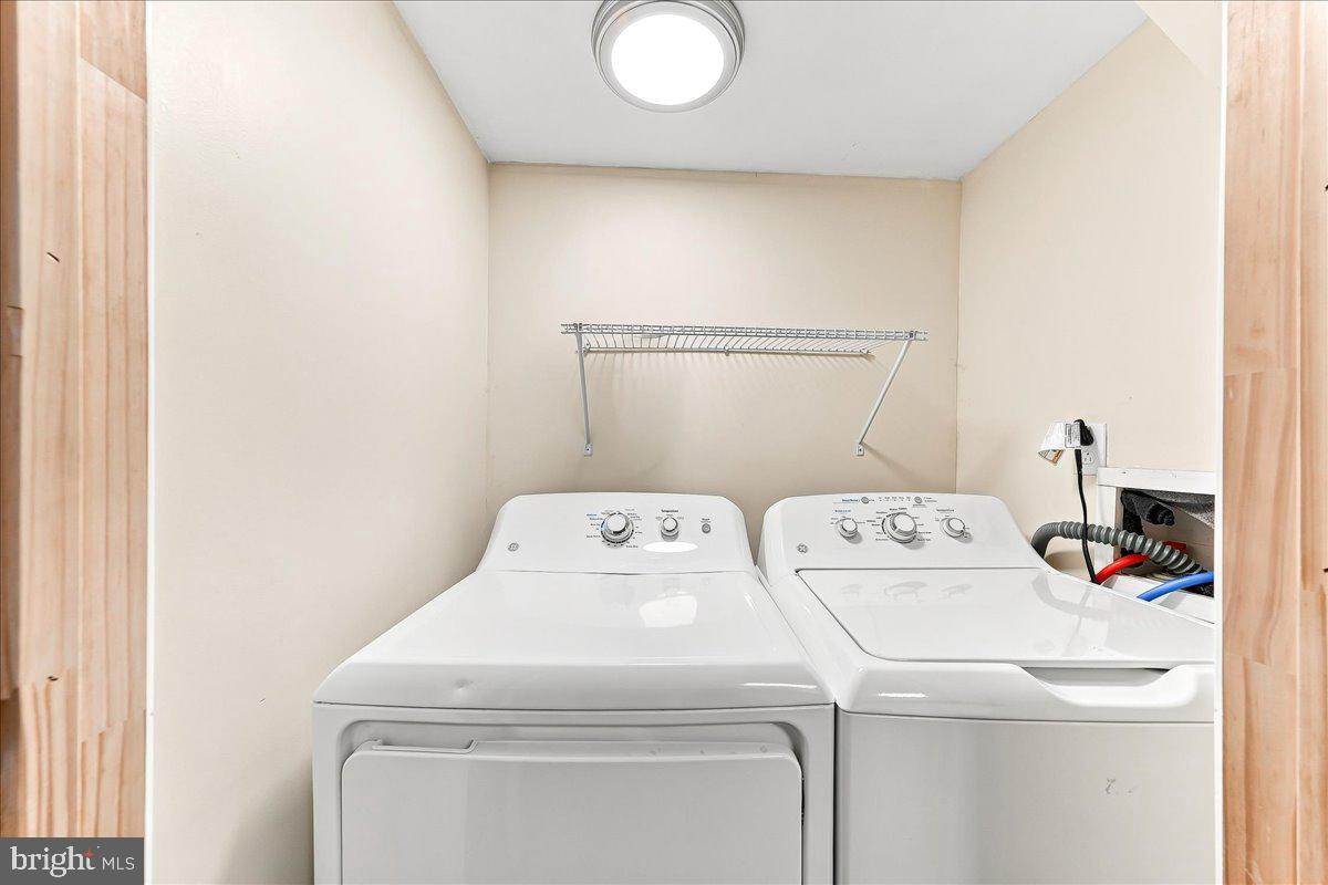 117 N Fairview Ave Property Photo 31