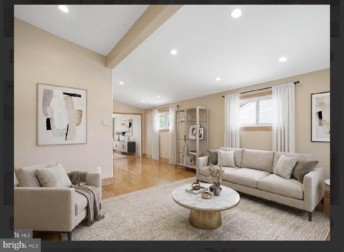 631 S Central Blvd Property Photo 5