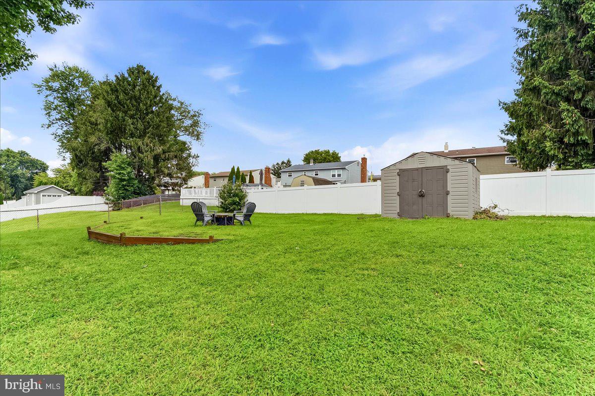 1704 Mill Rd Property Photo 4
