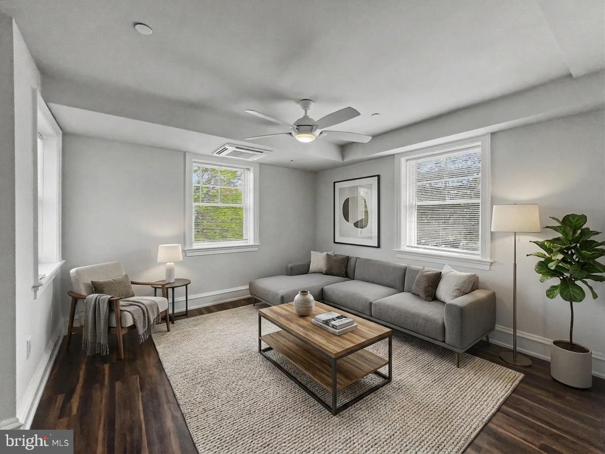 1 Pennsylvania Ave Property Photo 6