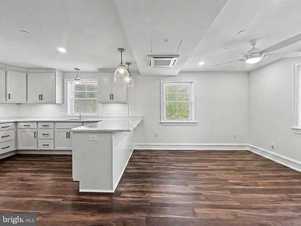 1 Pennsylvania Ave Property Photo 11