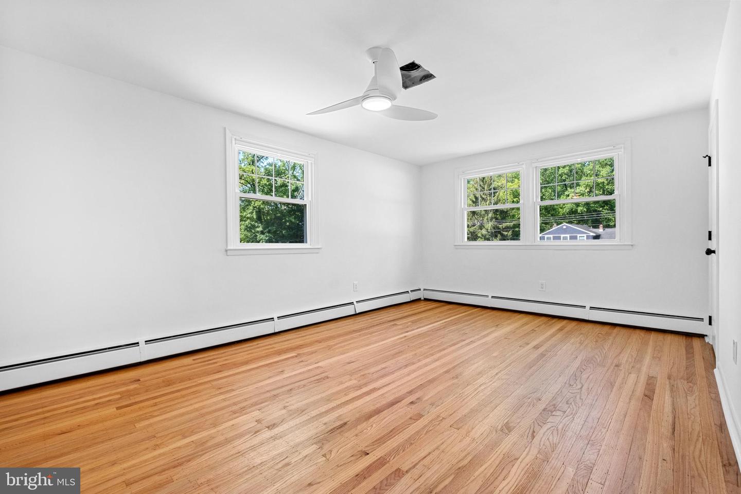 1390 Paxon Pl Property Photo 21