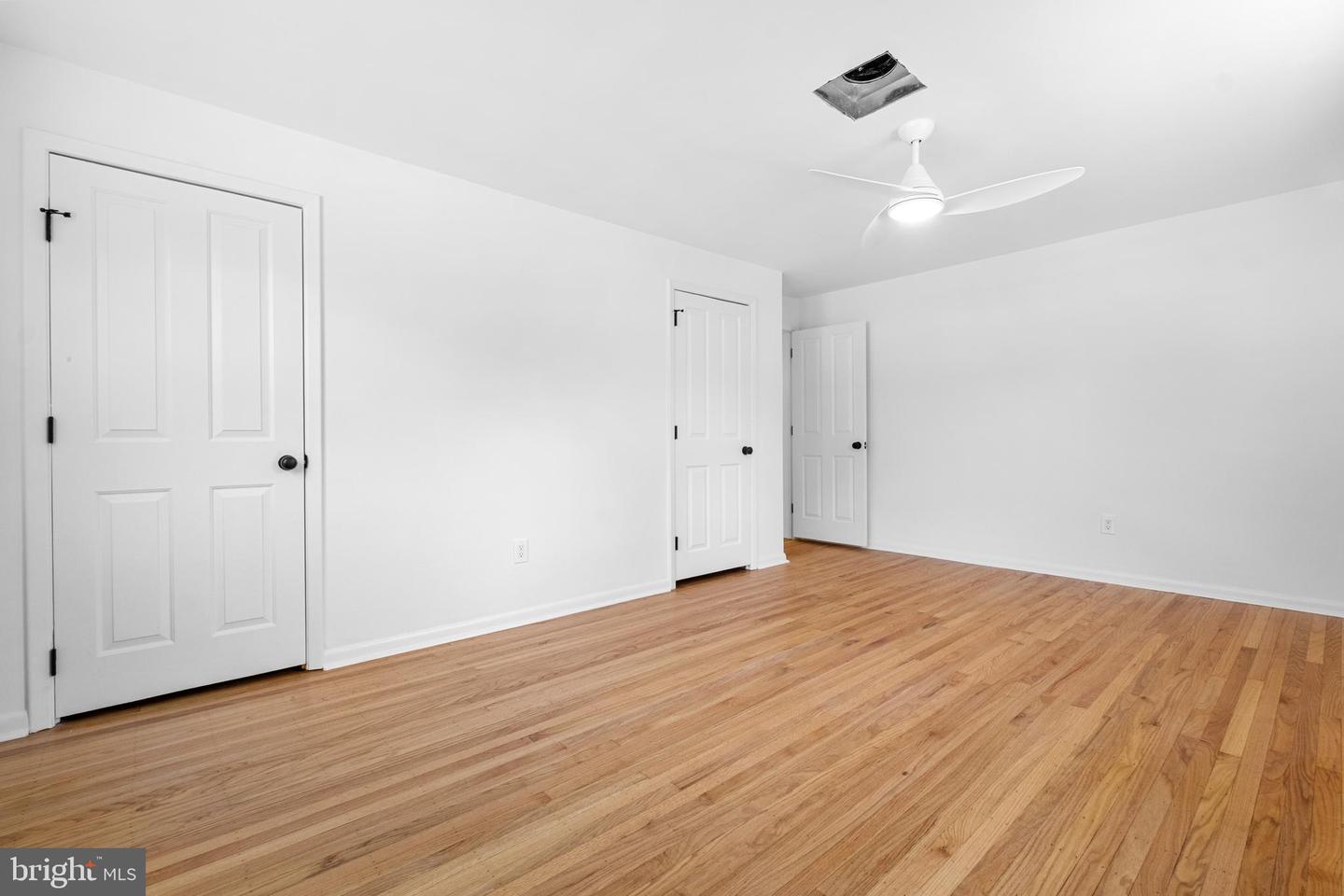 1390 Paxon Pl Property Photo 22