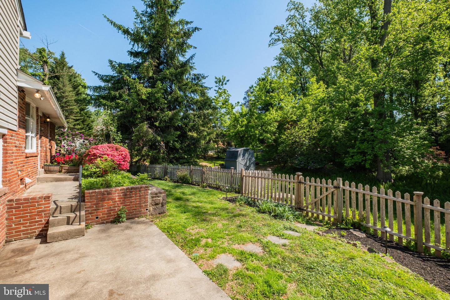 1390 Paxon Pl Property Photo 31