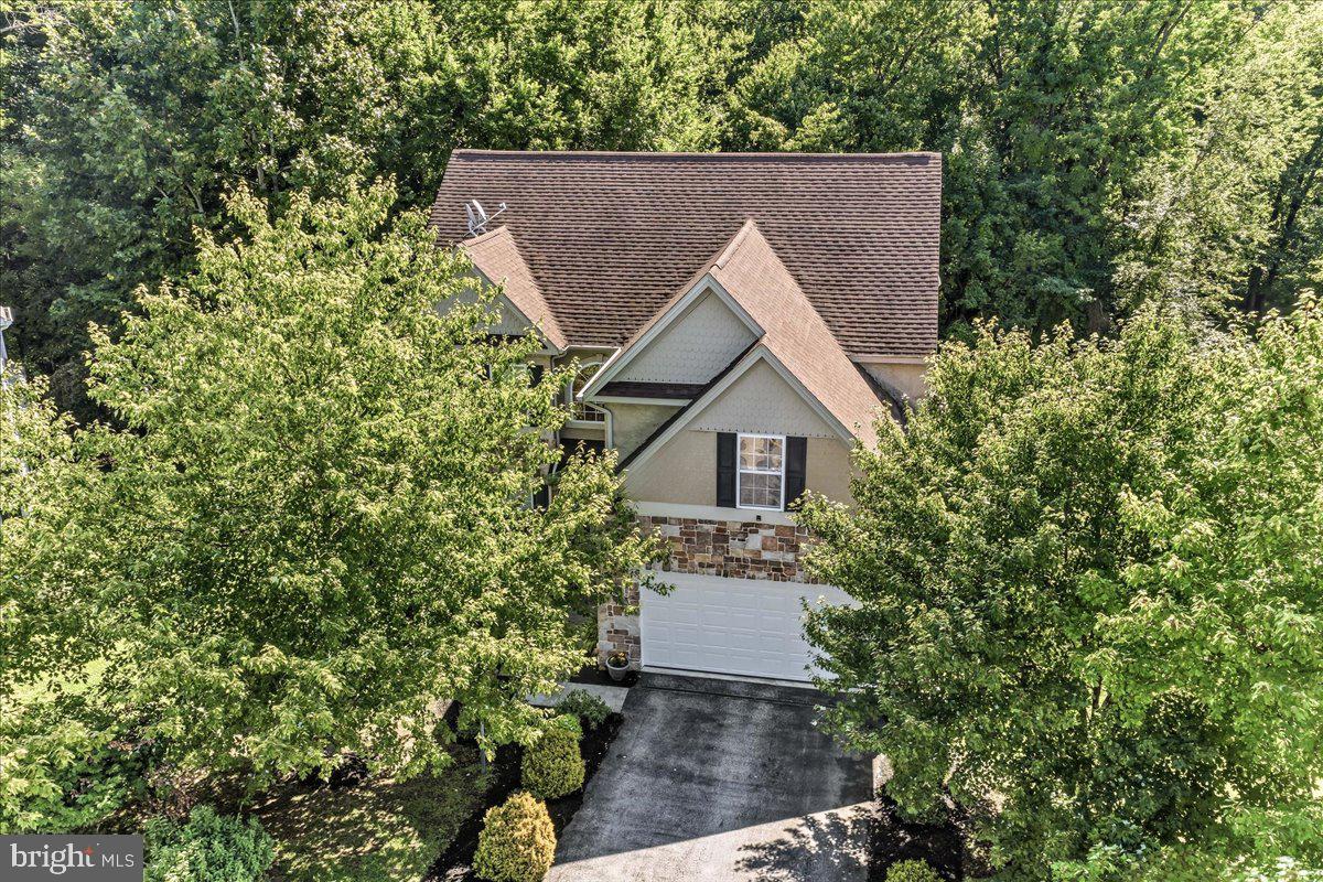 305 Carolee Cir Property Photo 2