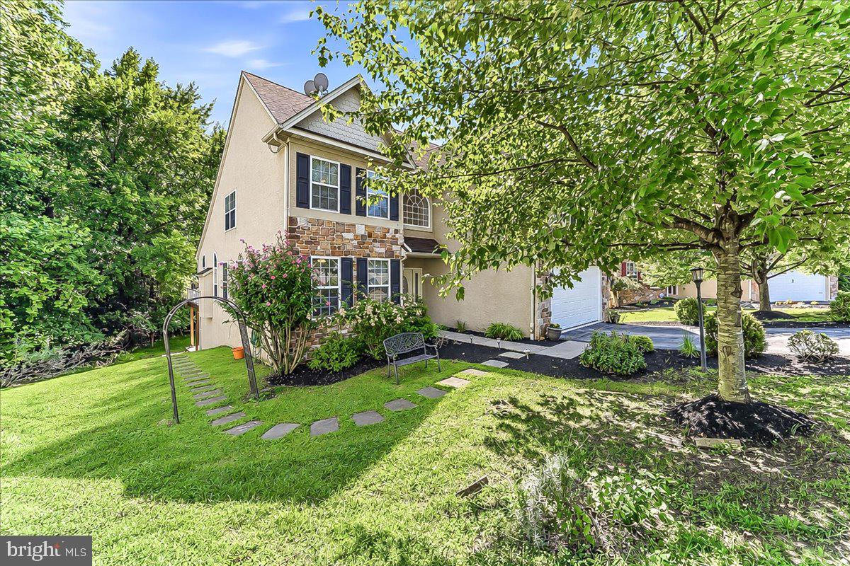 305 Carolee Cir Property Photo 3