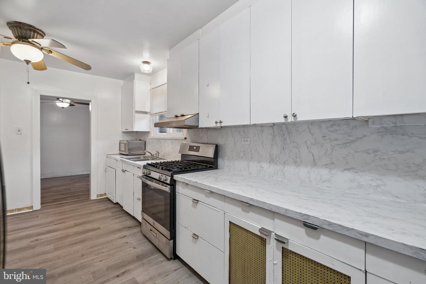 525 Harper Ave #unit B Property Photo 17