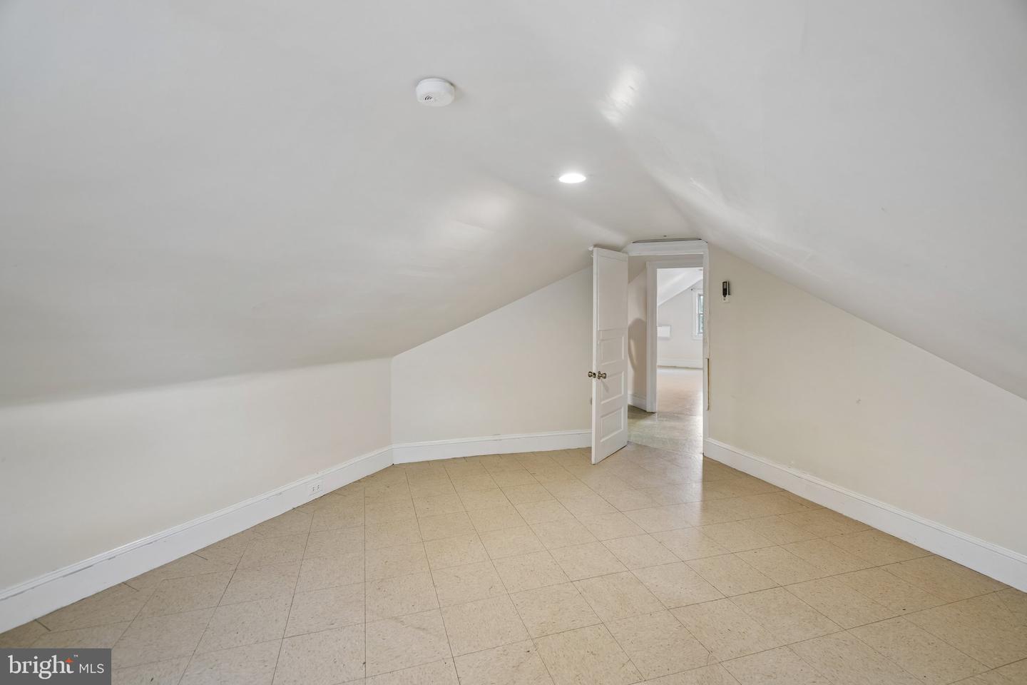 525 Harper Ave #unit B Property Photo 22