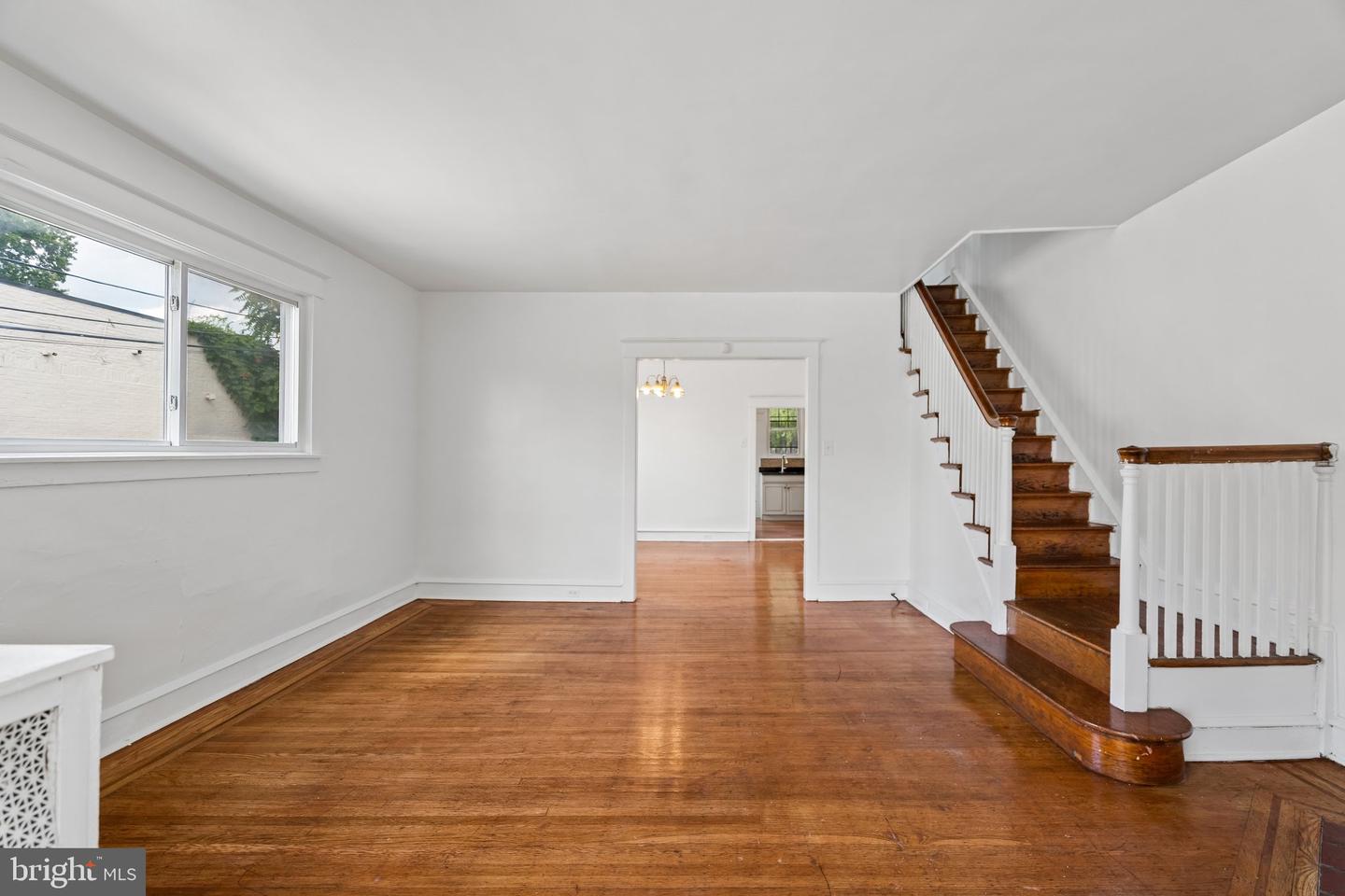 15 S Wycombe Ave Property Photo 6