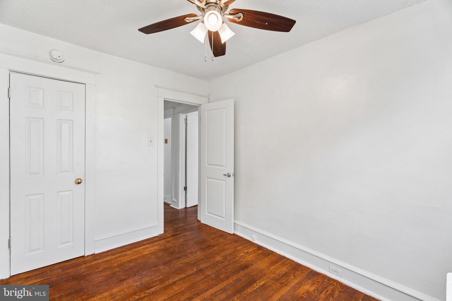 15 S Wycombe Ave Property Photo 17