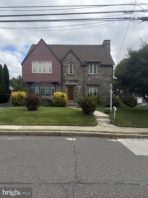 915 Turner Ave Property Photo 3