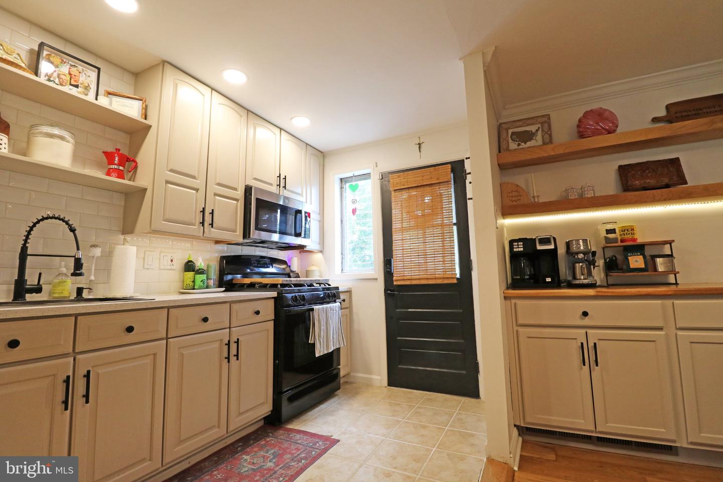 426 Folsom Ave Property Photo 7