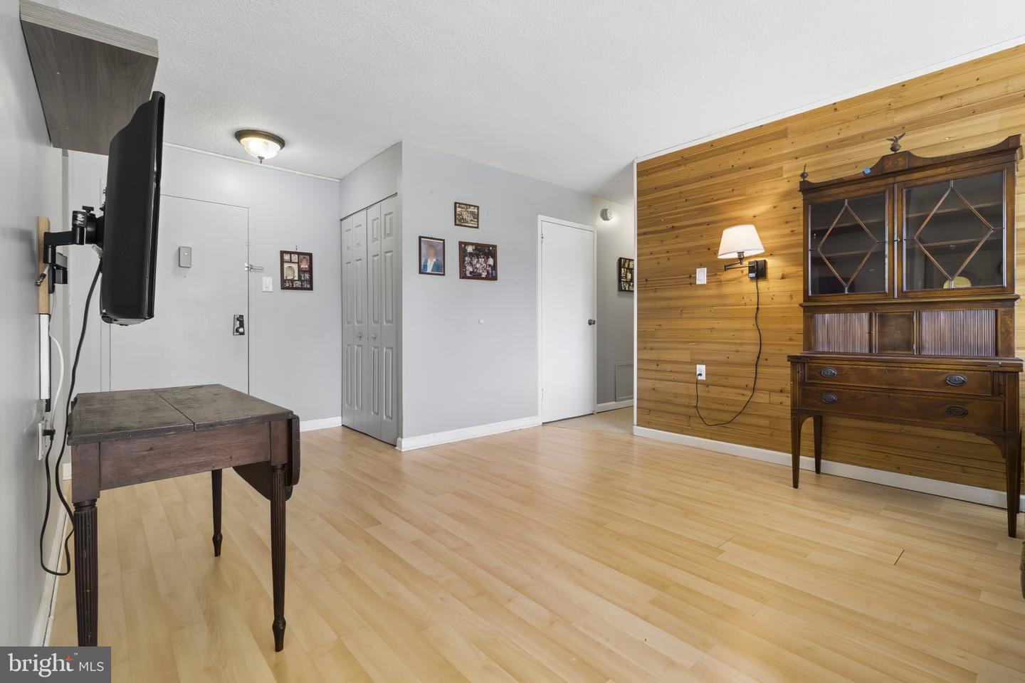 801 Yale Ave #912 Property Photo 11