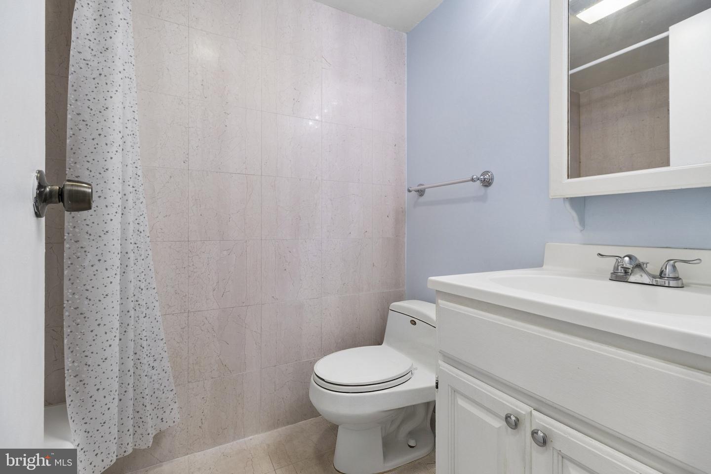 801 Yale Ave #912 Property Photo 13