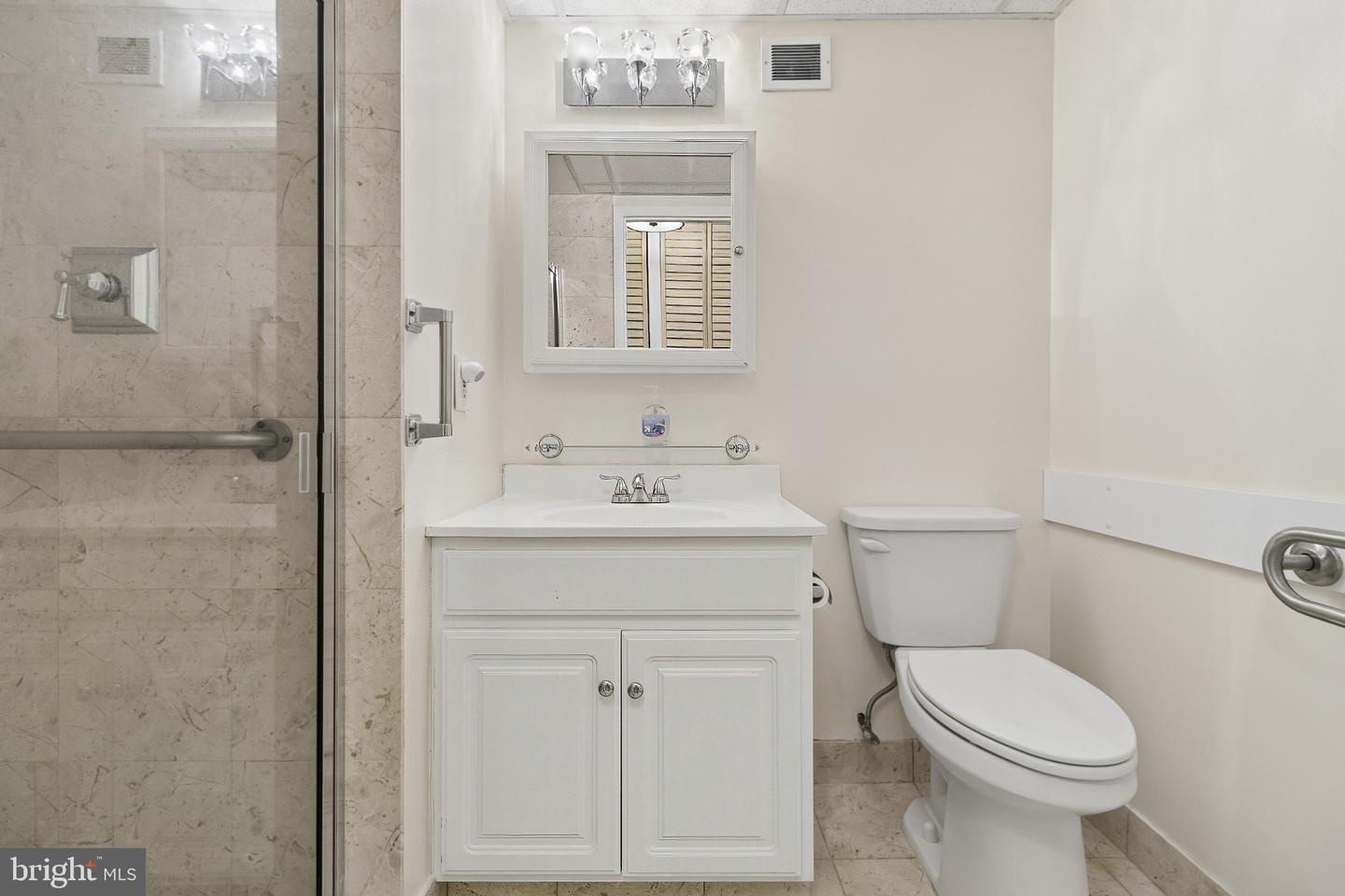801 Yale Ave #912 Property Photo 19