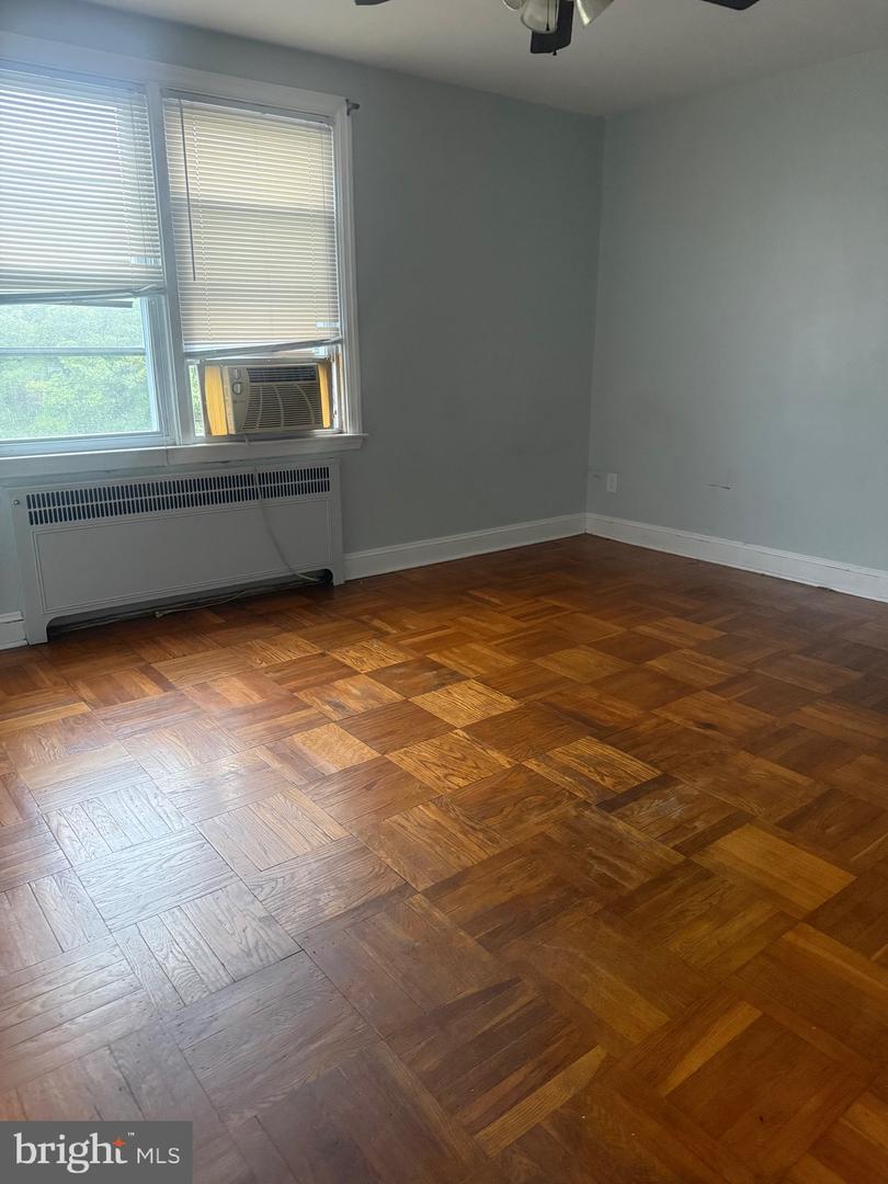 7249 Pine St Property Photo 17