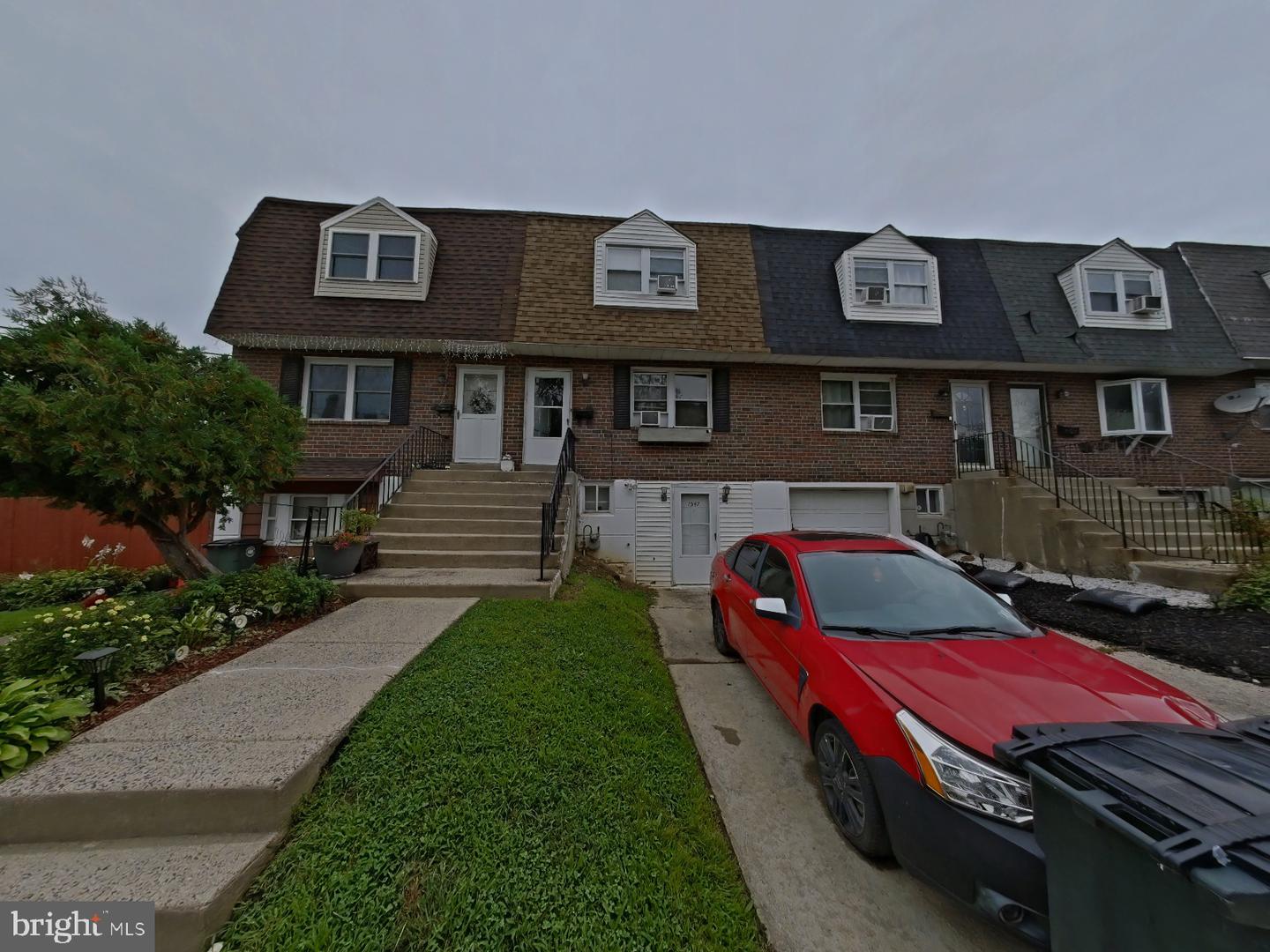 1547 RAINER RD