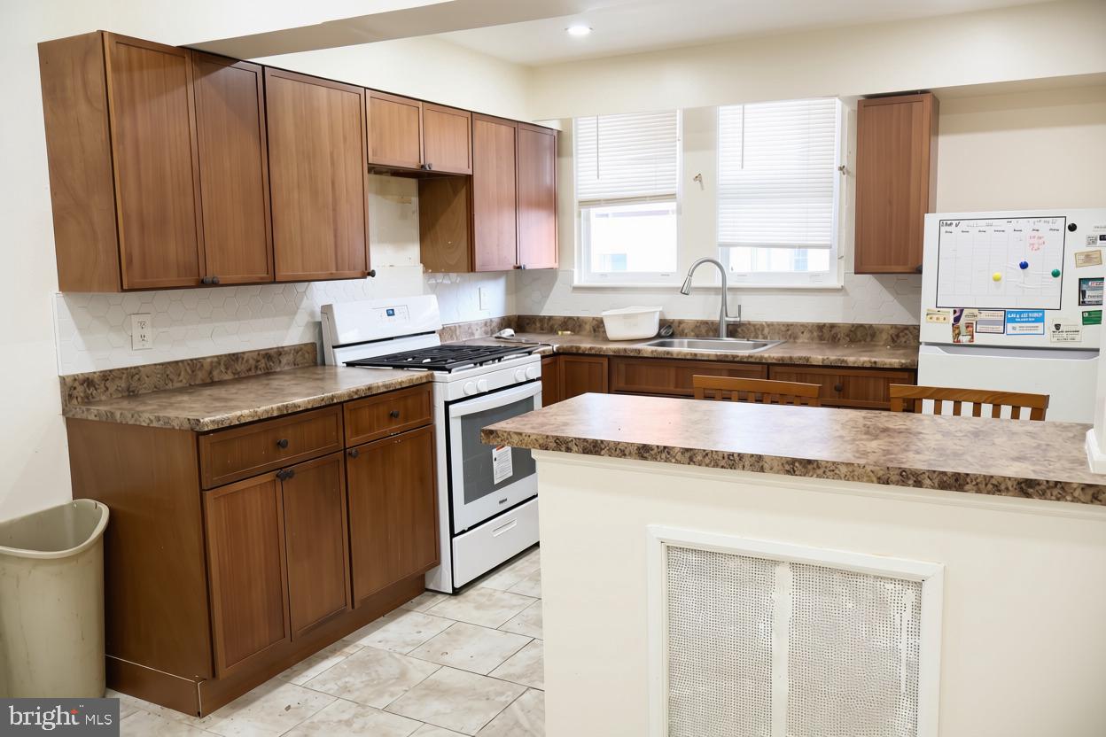 1022 Duncan Property Photo 5