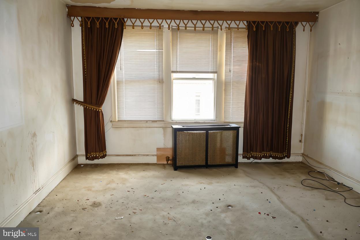1022 Duncan Property Photo 9