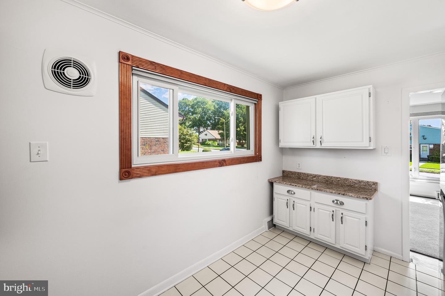 2243 Cambridge Rd Property Photo 11