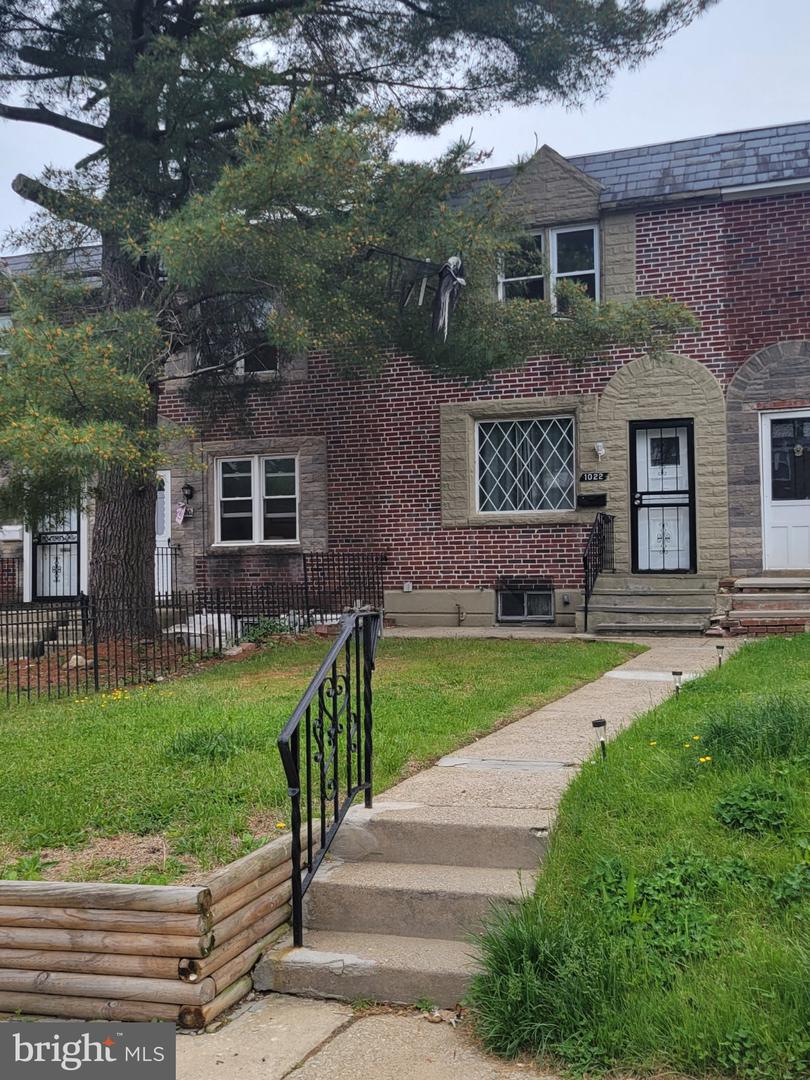1022 Windsor Rd Property Photo 2