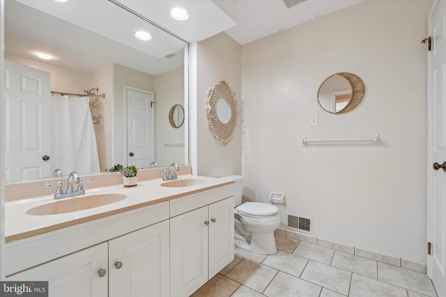 234 Trianon Ln Property Photo 21