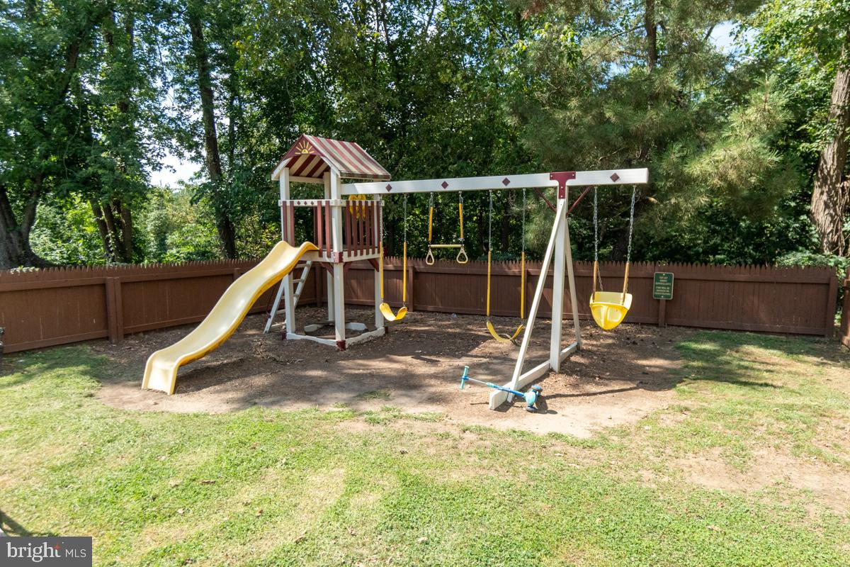 400 Glendale Rd #f30 Property Photo 2