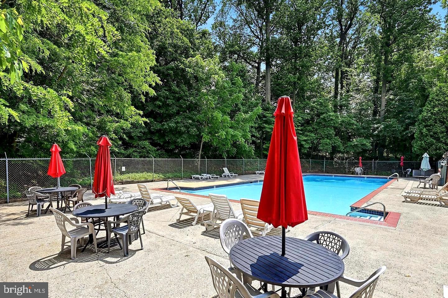 400 Glendale Rd #f30 Property Photo 3