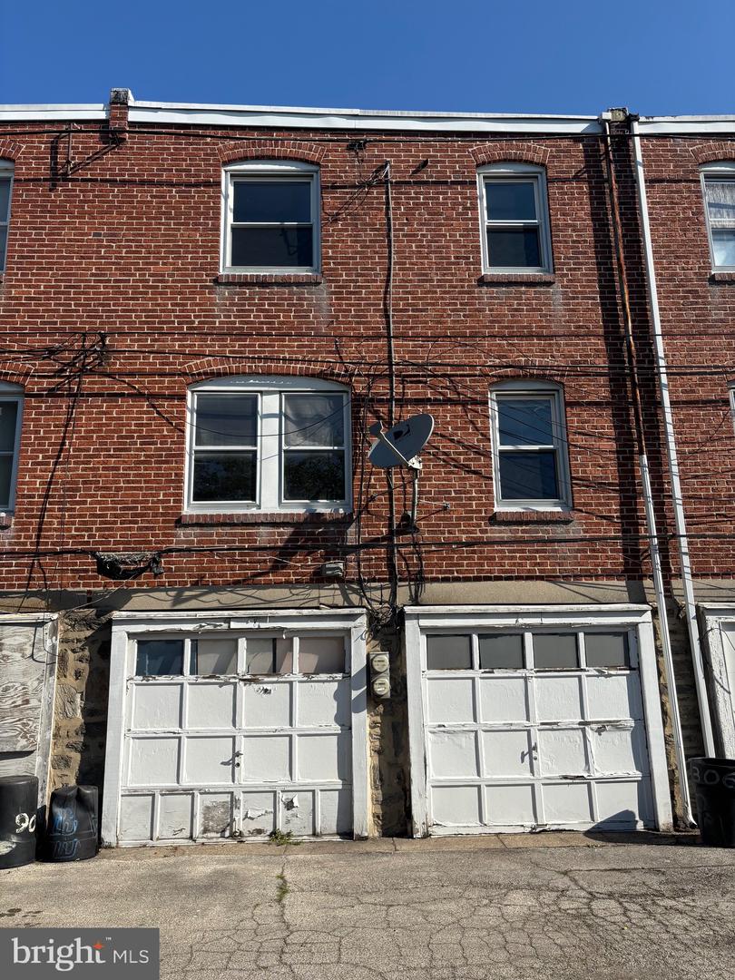 308 E Essex Ave Property Photo 14
