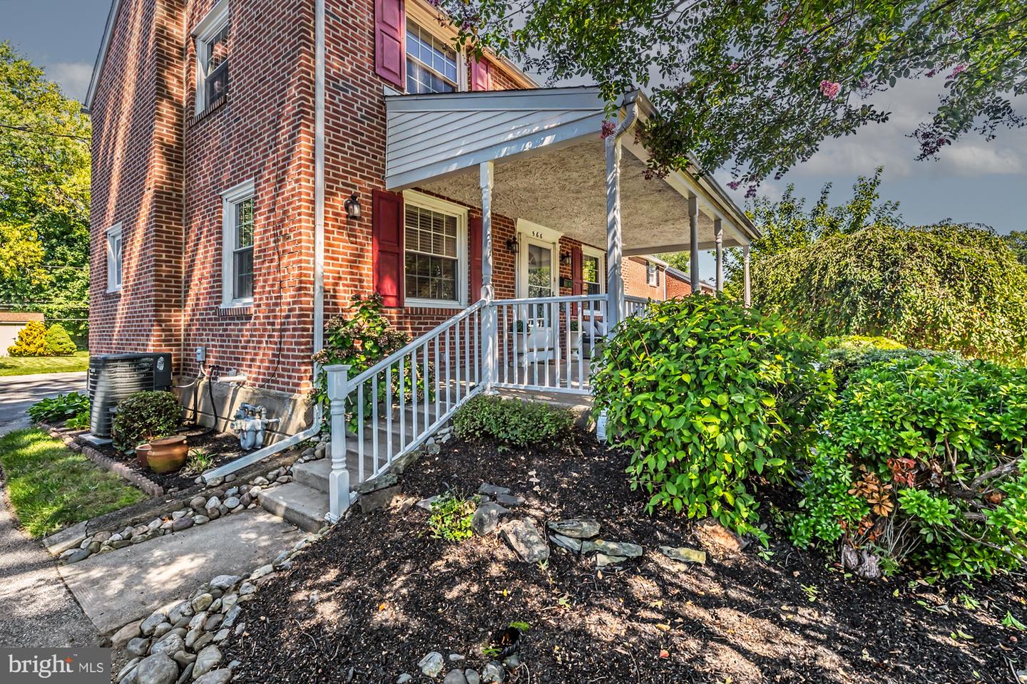 566 Evans Rd Property Photo 4