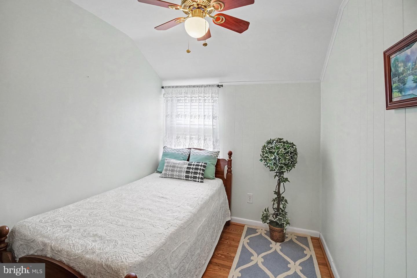 1116 Bryan St Property Photo 16