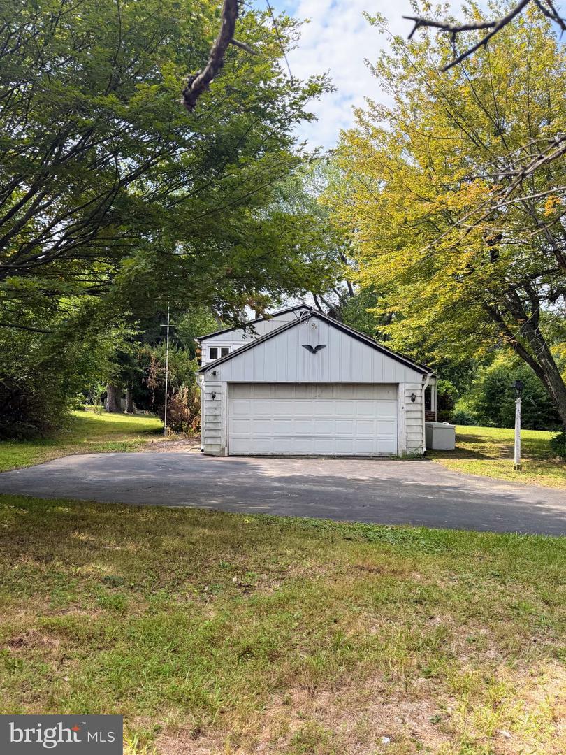 2 Harvard Dr Property Photo 24