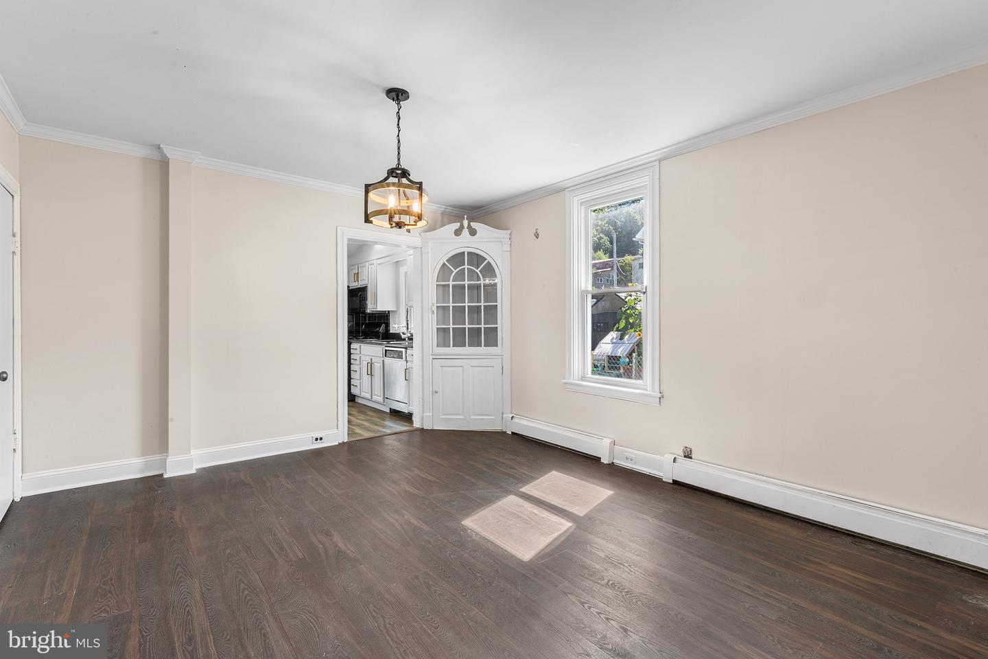 6 Convent Rd Property Photo 6