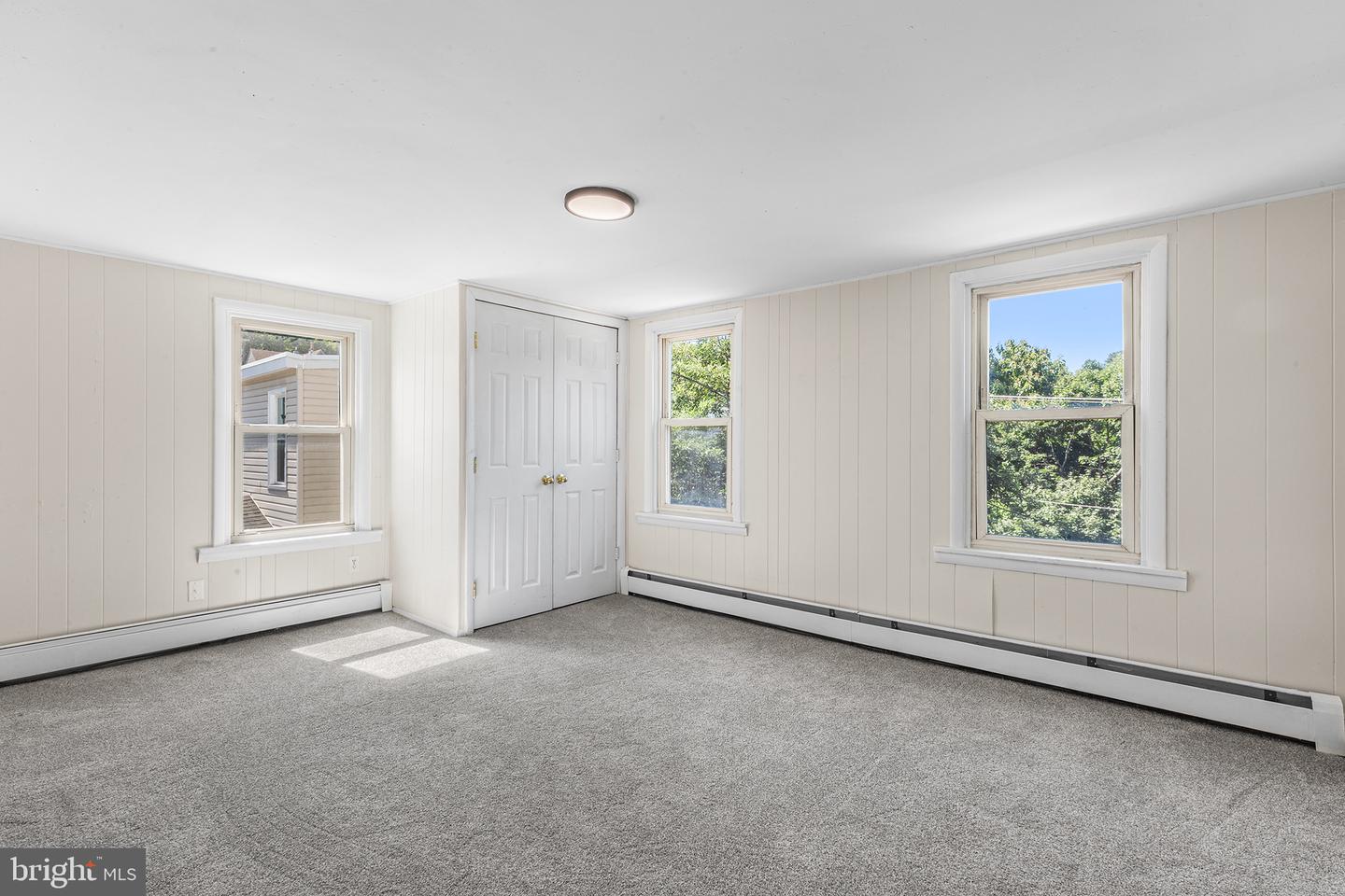 6 Convent Rd Property Photo 18