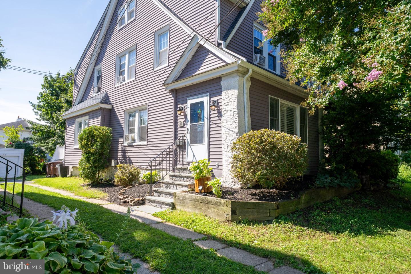 92 W Plumstead Ave Property Photo 1