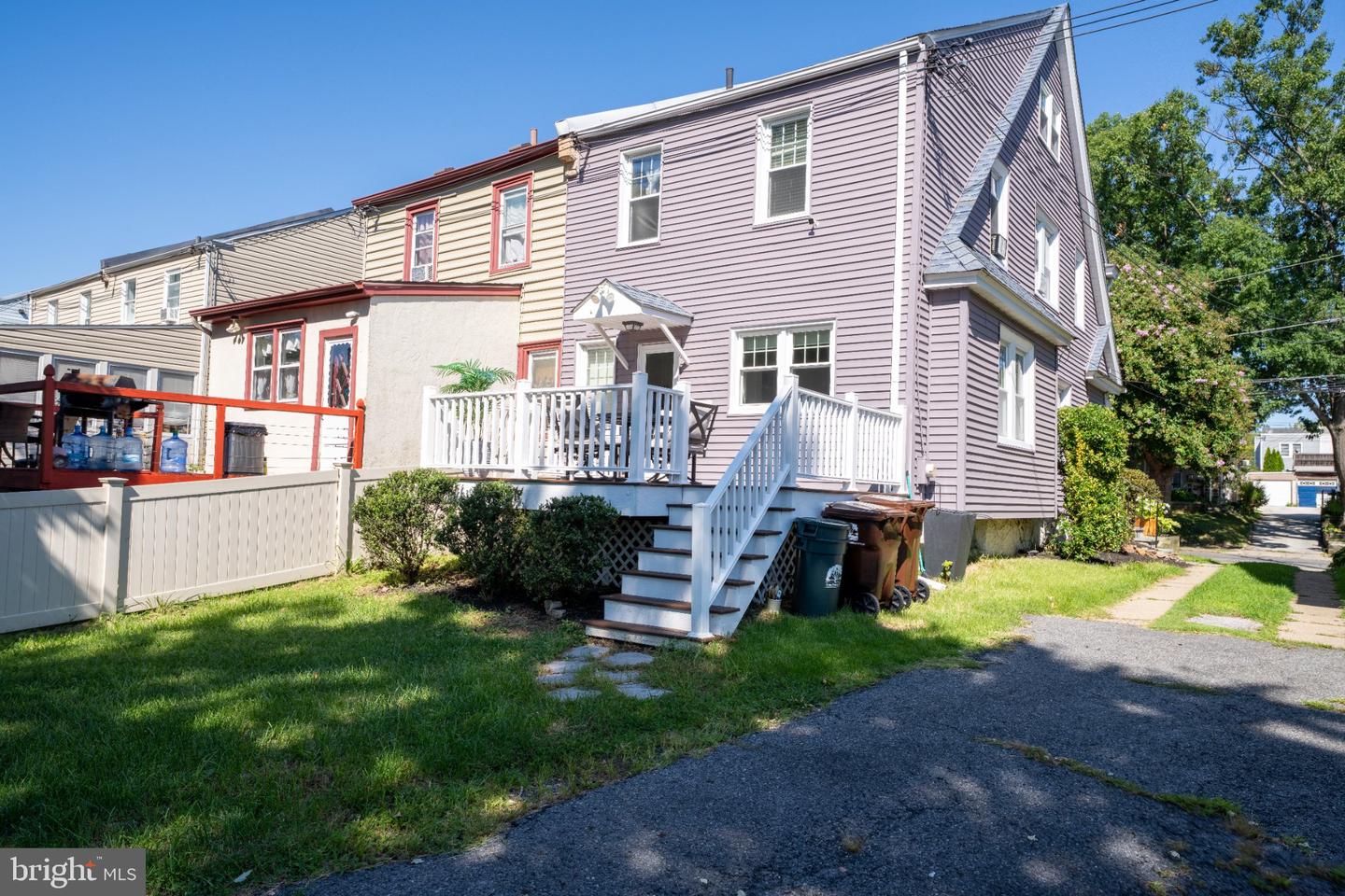 92 W Plumstead Ave Property Photo 4