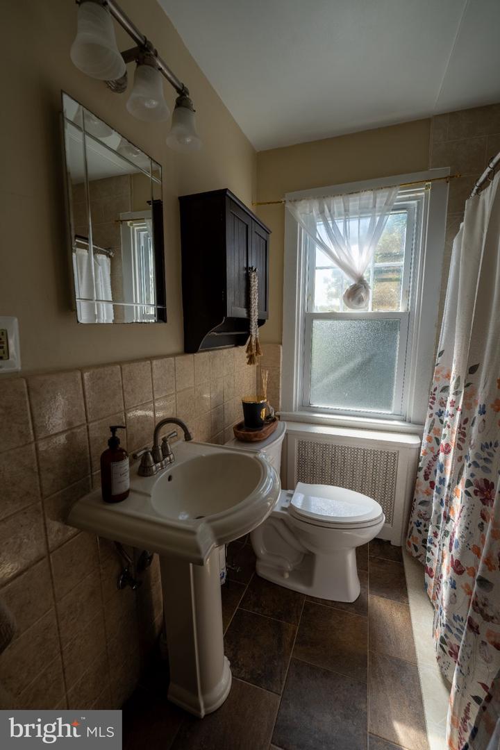 92 W Plumstead Ave Property Photo 26
