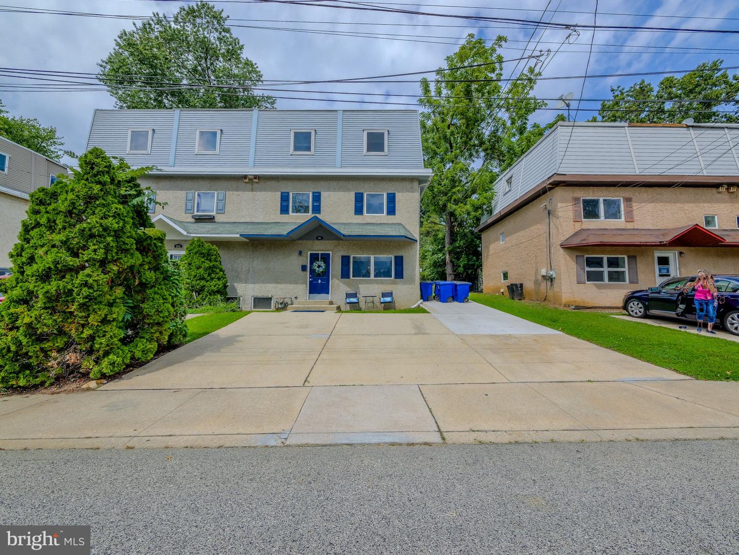 505 School St Property Photo 1
